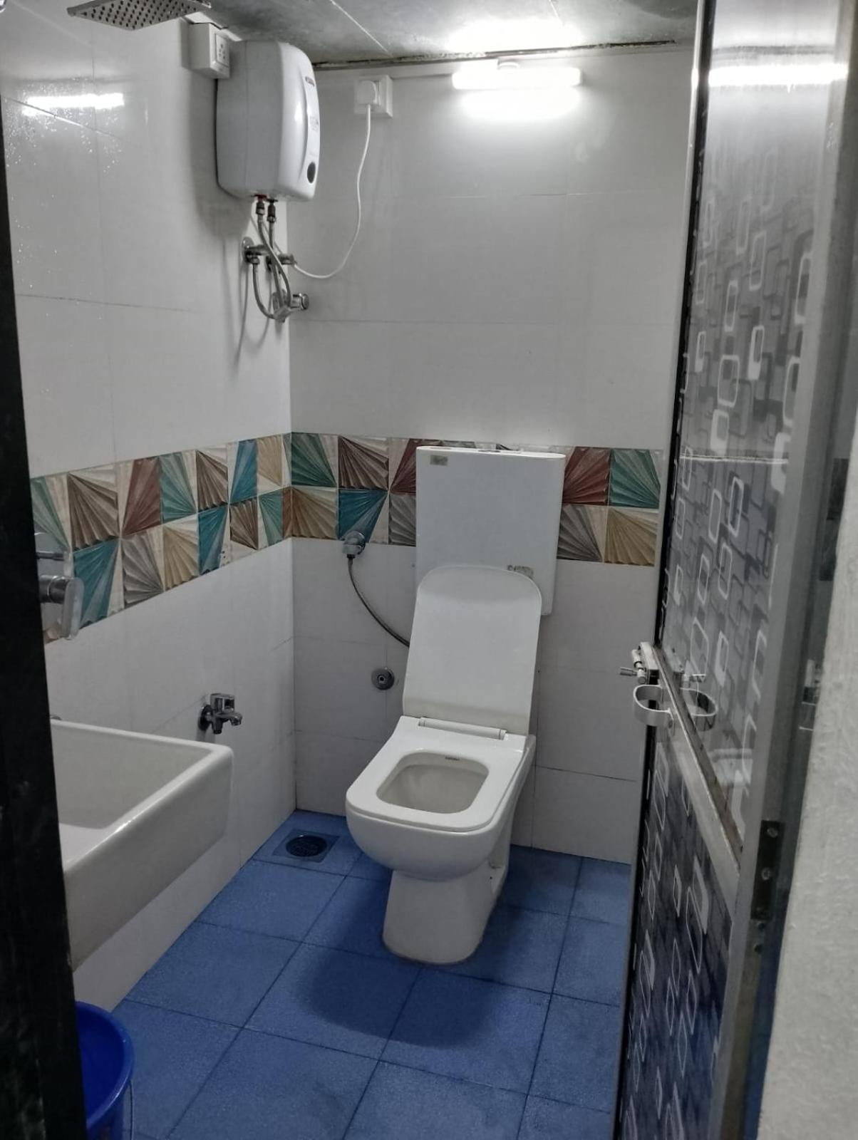 Bapuji Dormitory Hostel ムンバイ エクステリア 写真